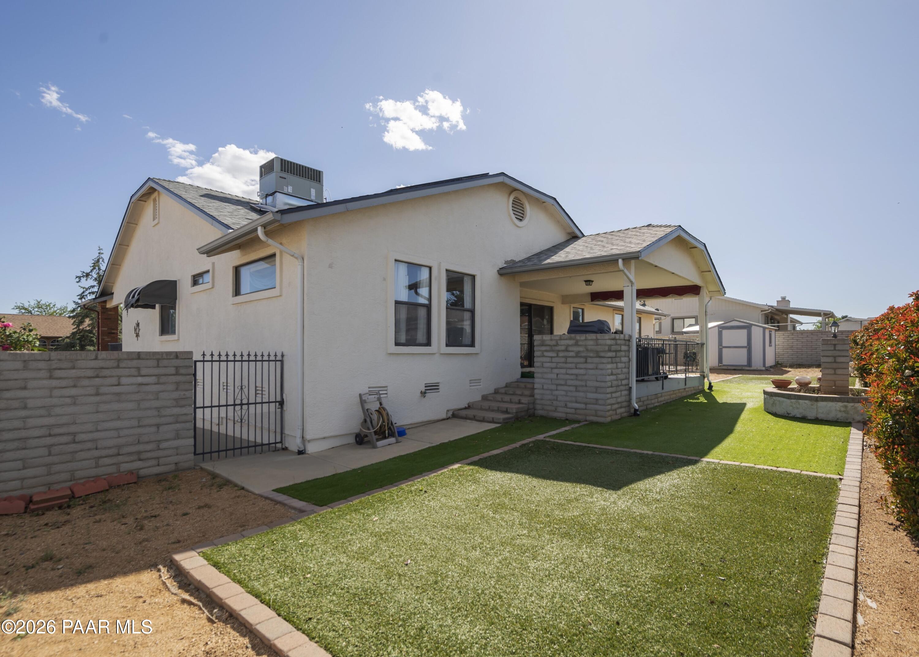 4212 N Cypress Circle