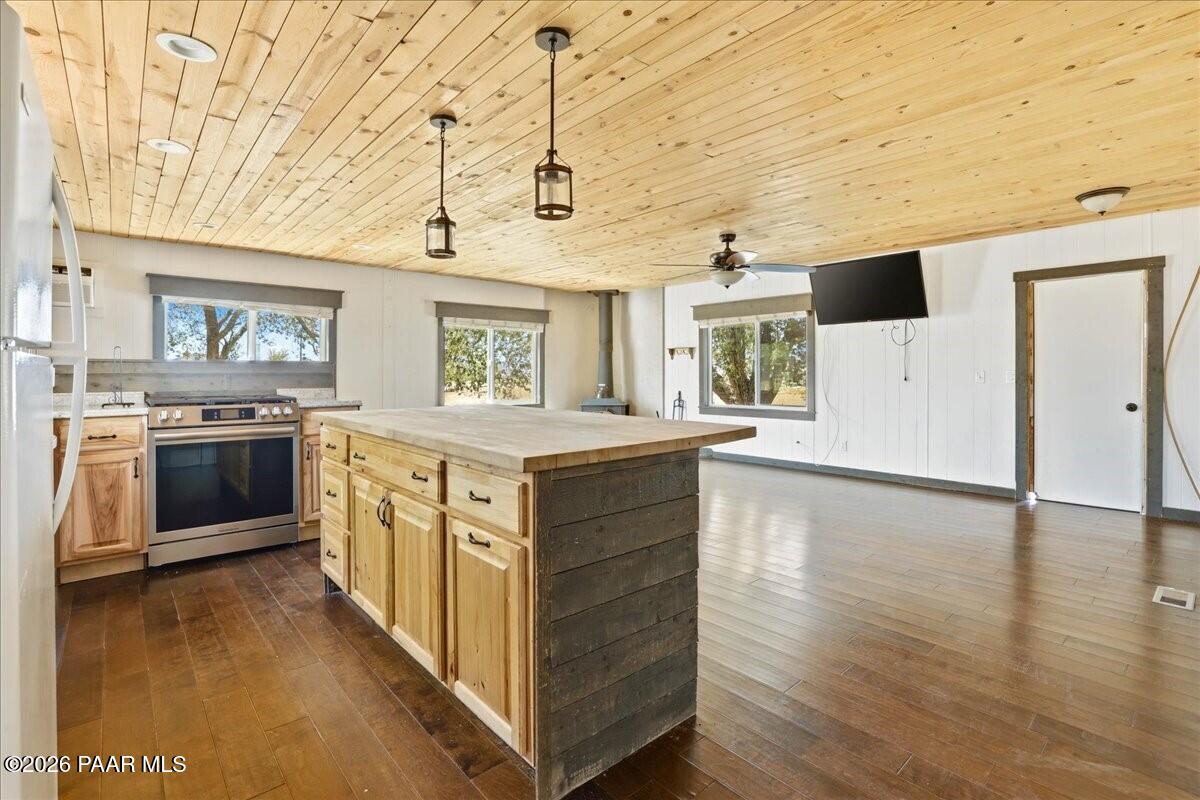 192 N Outback Road