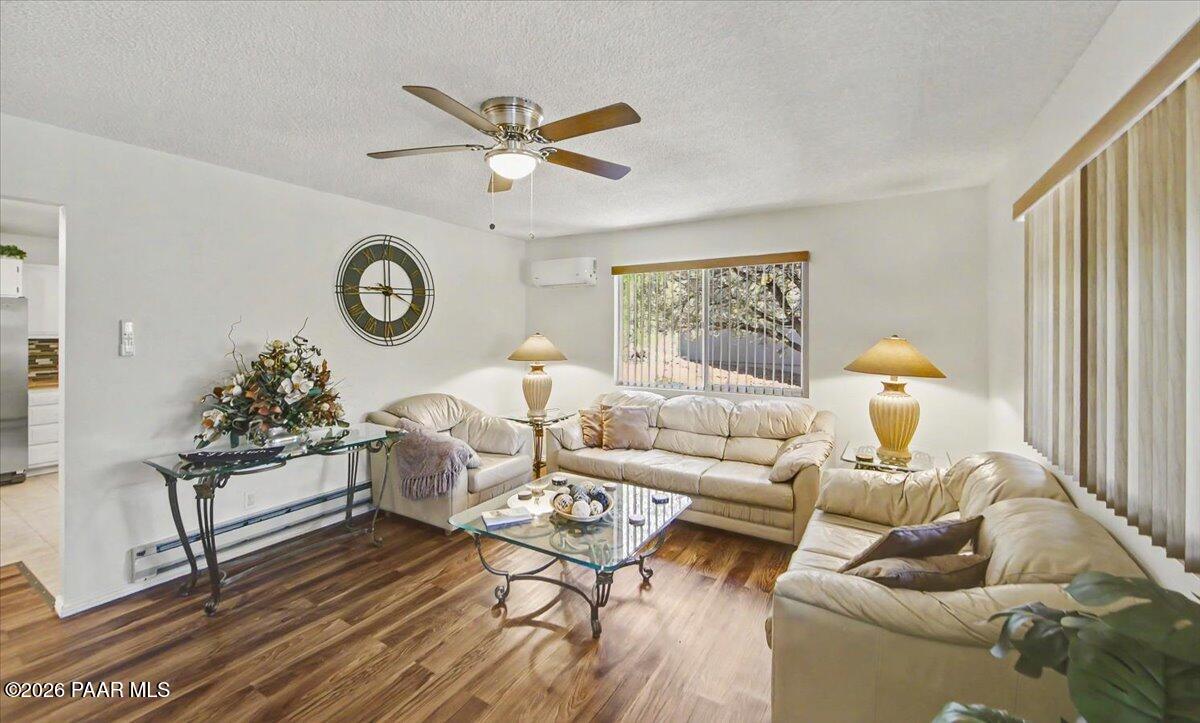 2182 W Mountain Laurel Road