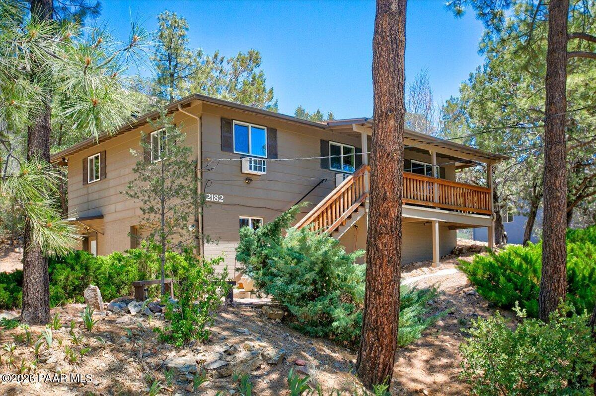 2182 W Mountain Laurel Road