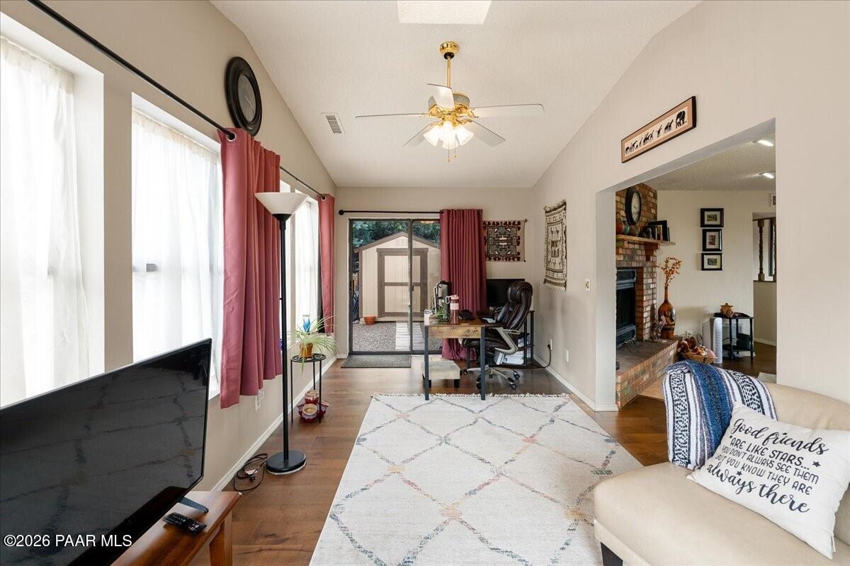 11200 E Manzanita Trail