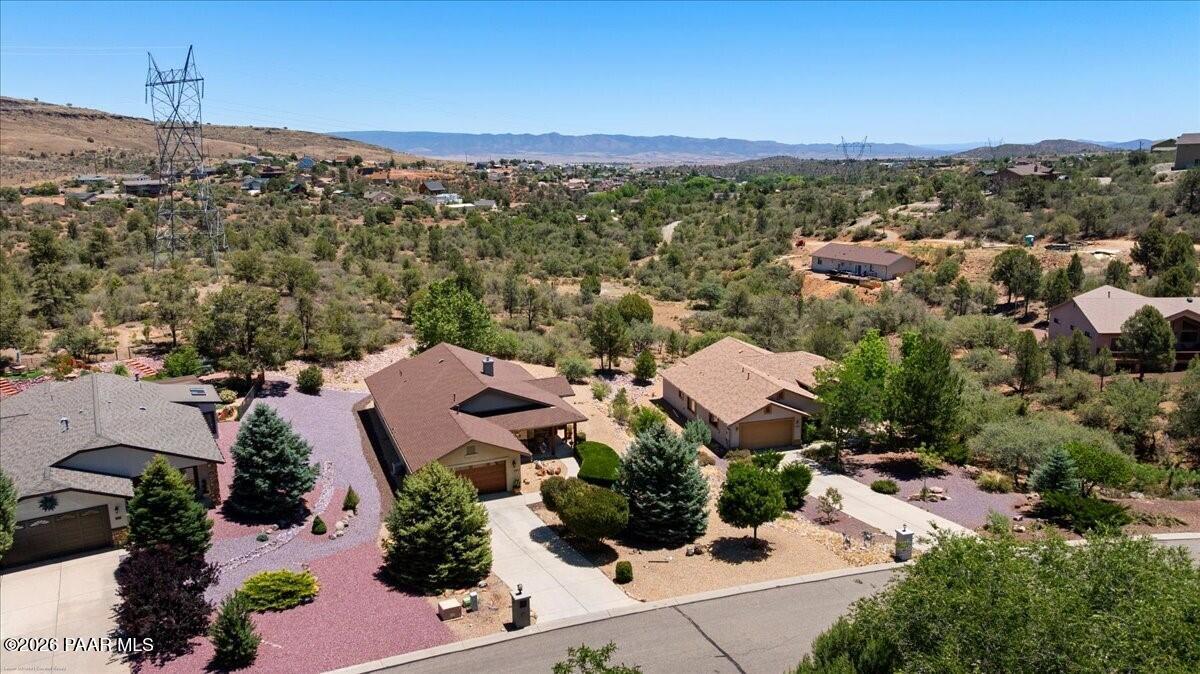 1001 Studebaker Way
