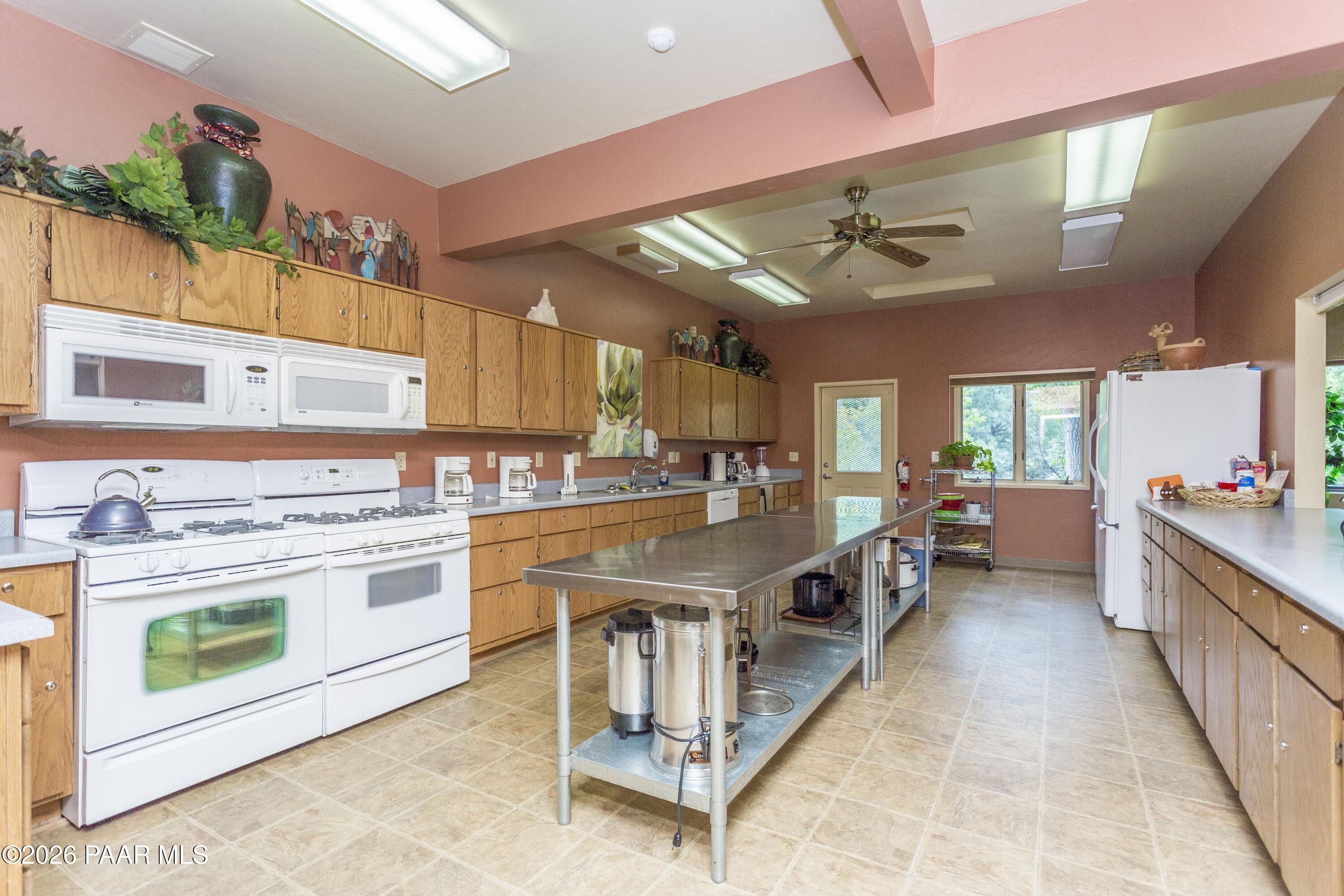 1001 Studebaker Way