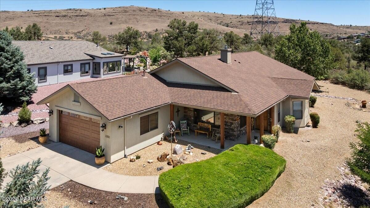 1001 Studebaker Way