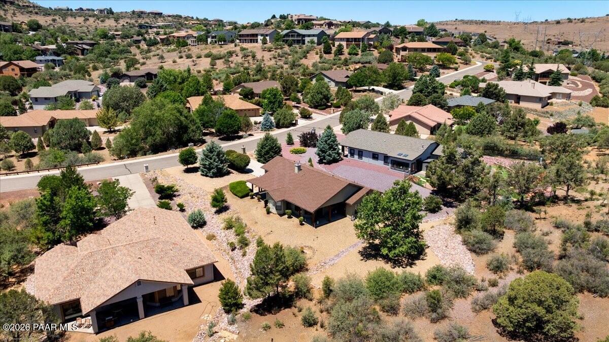 1001 Studebaker Way