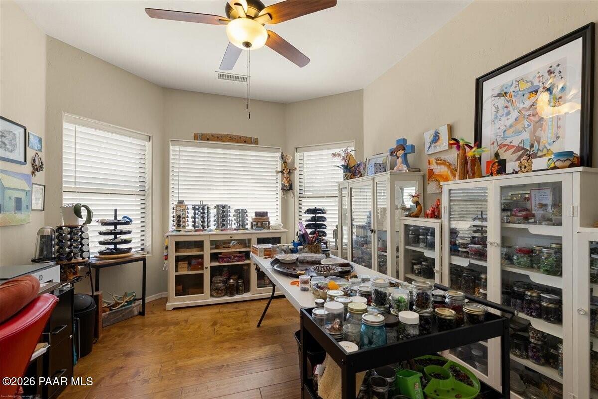 1001 Studebaker Way