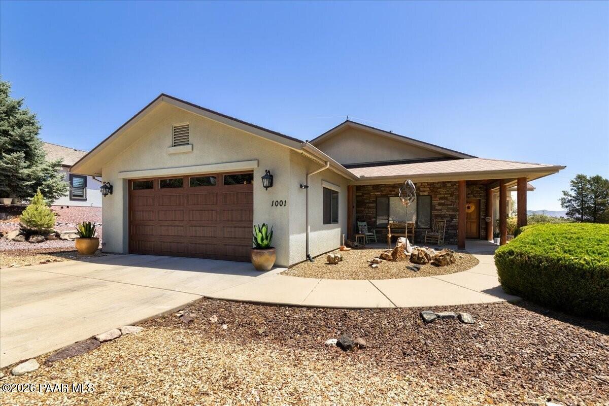 1001 Studebaker Way