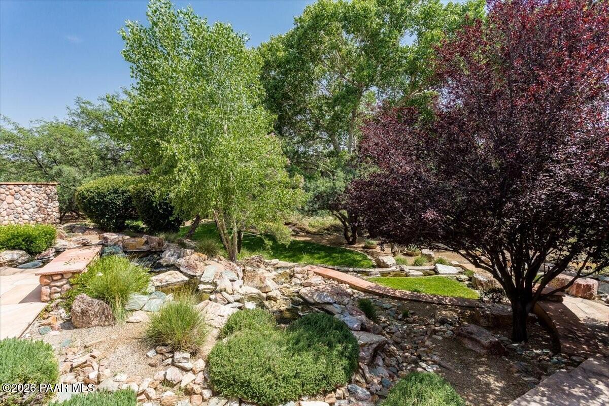 15865 E Broken Bit Road