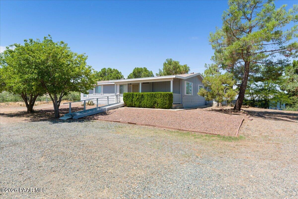 17201 E Peach Tree Road