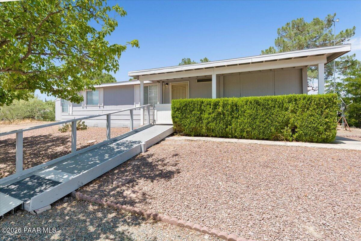 17201 E Peach Tree Road