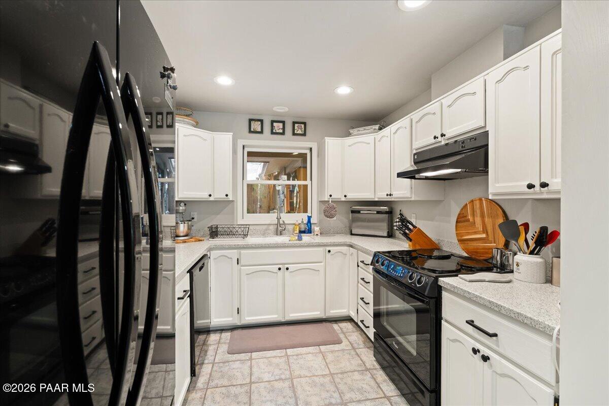 1136 E Timber Ridge Road