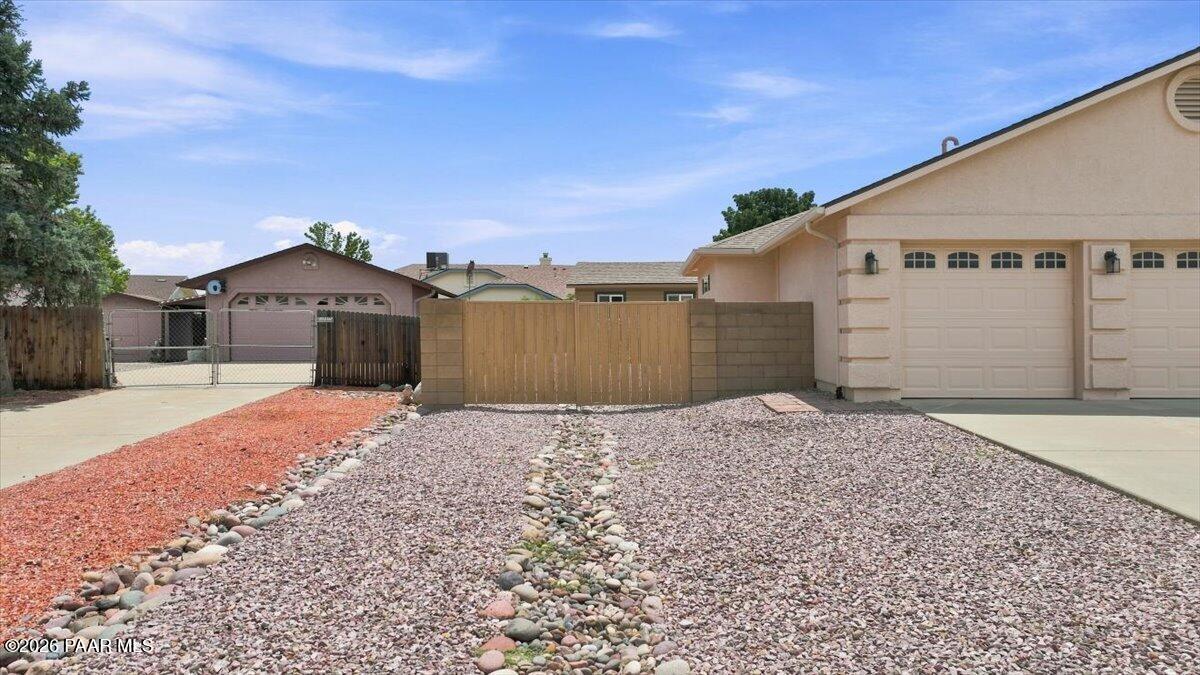4325 N Plainsman Way