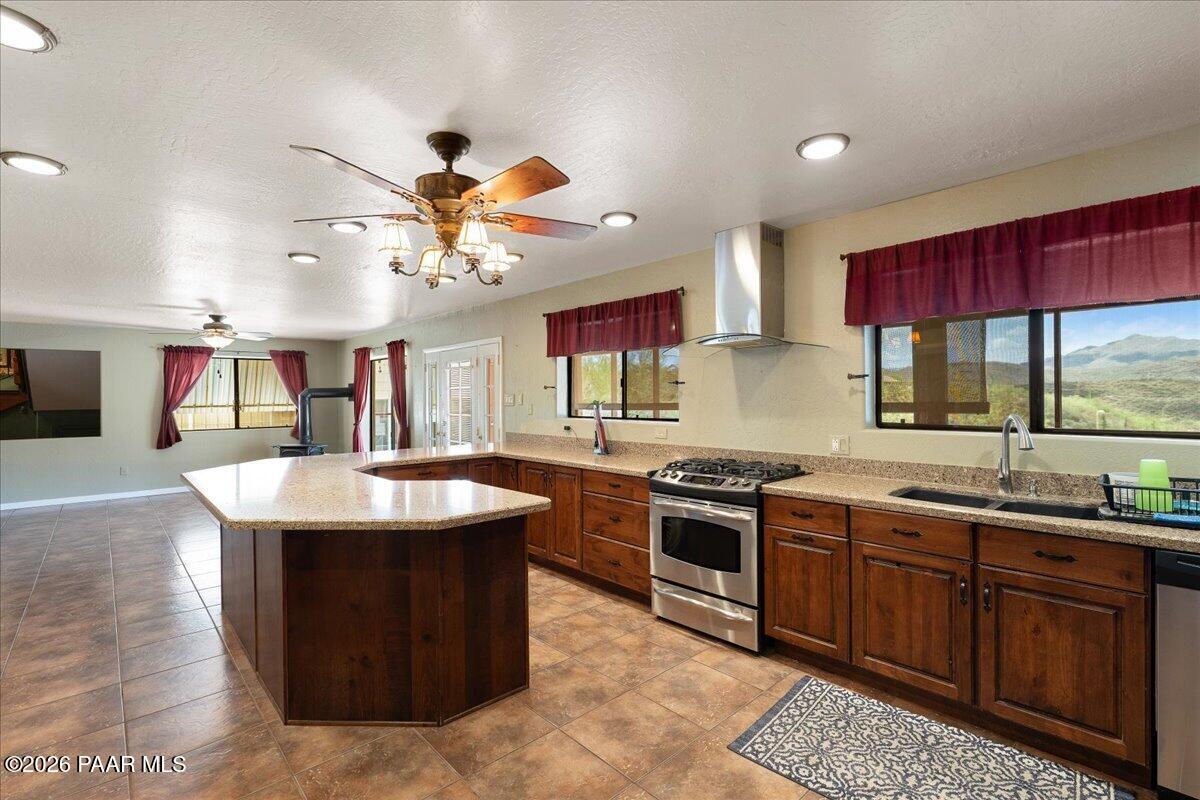 34900 S Westridge Lane