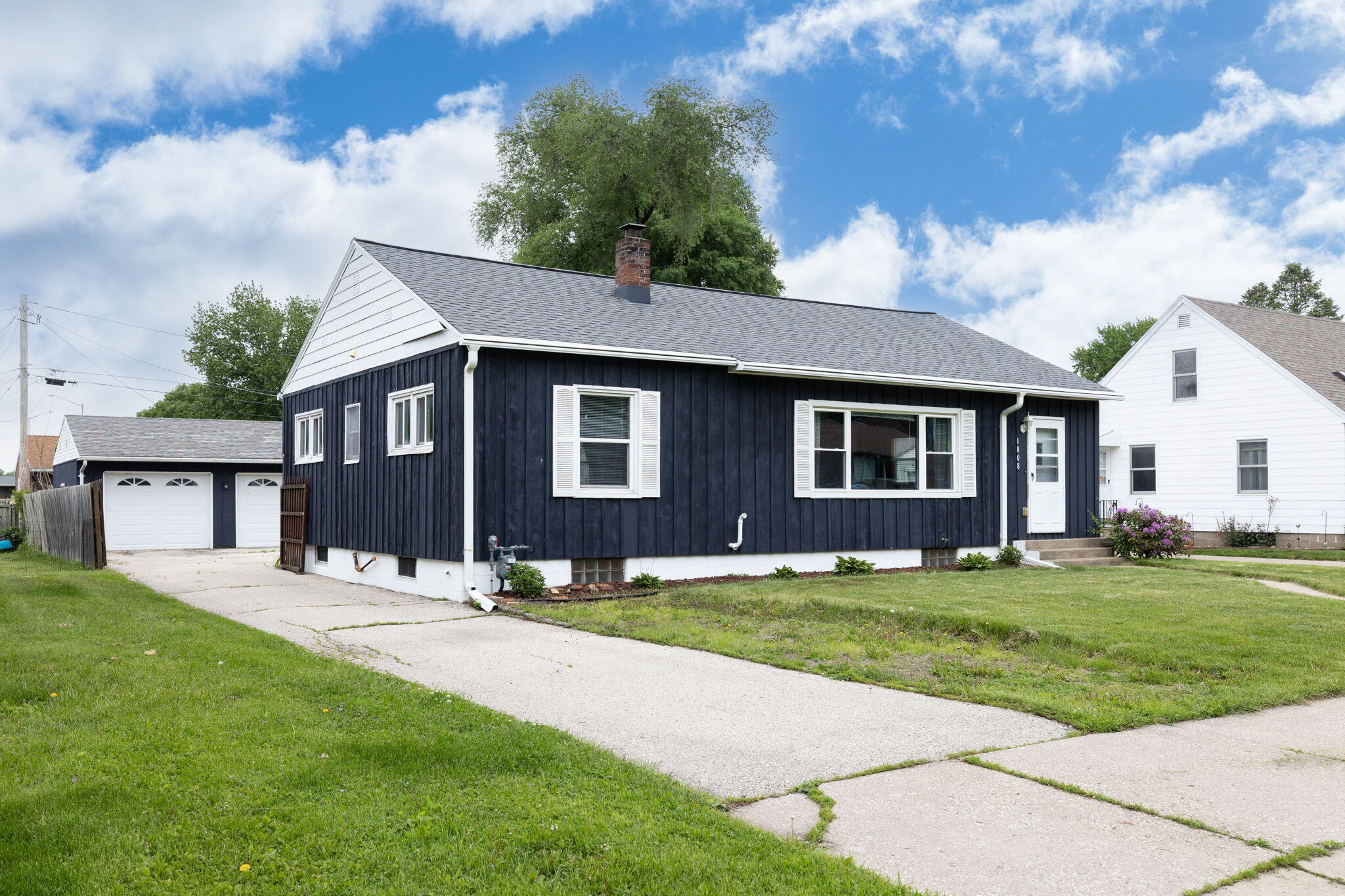 1808 31st St S