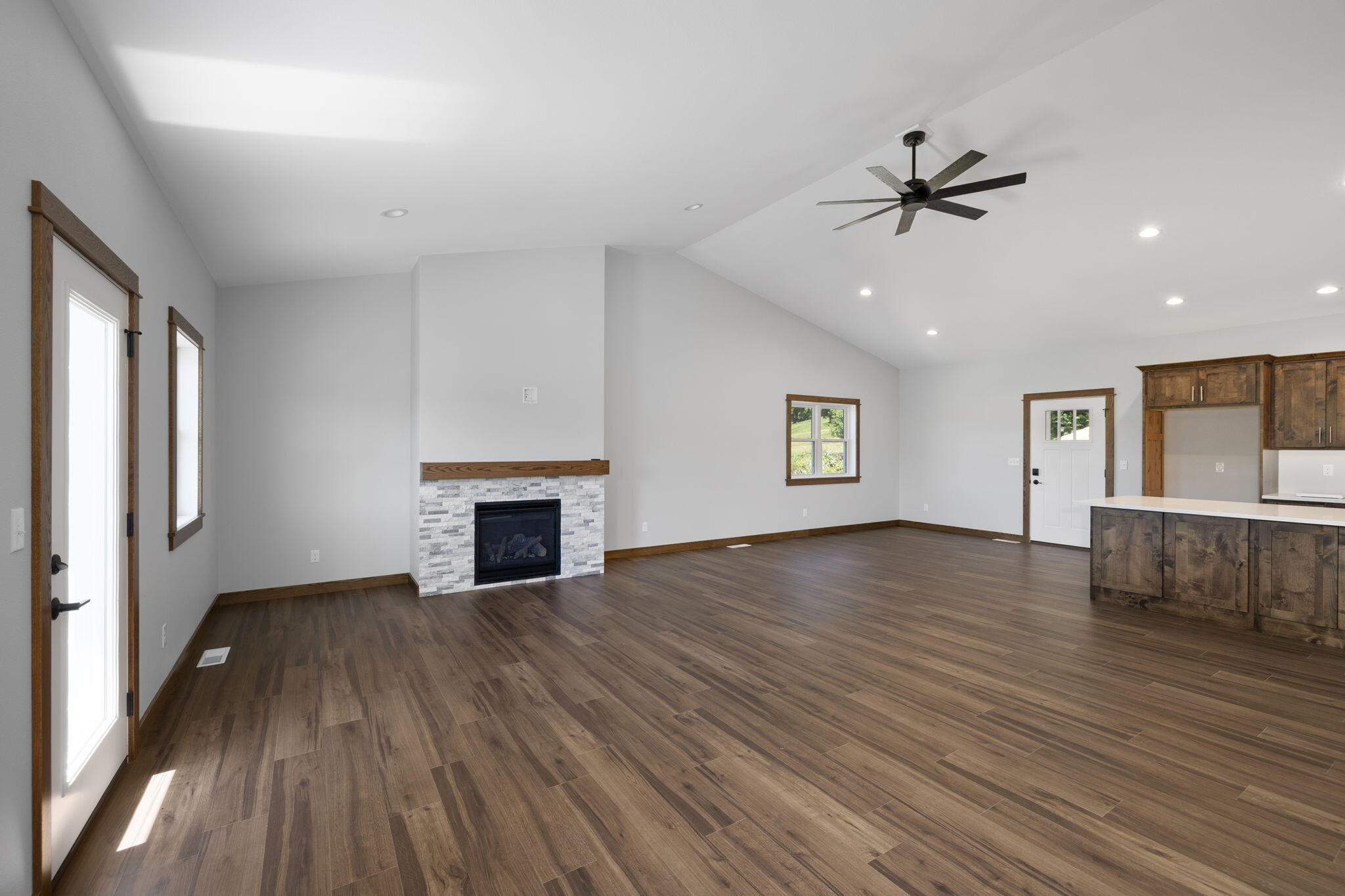 407 McCormick Pl