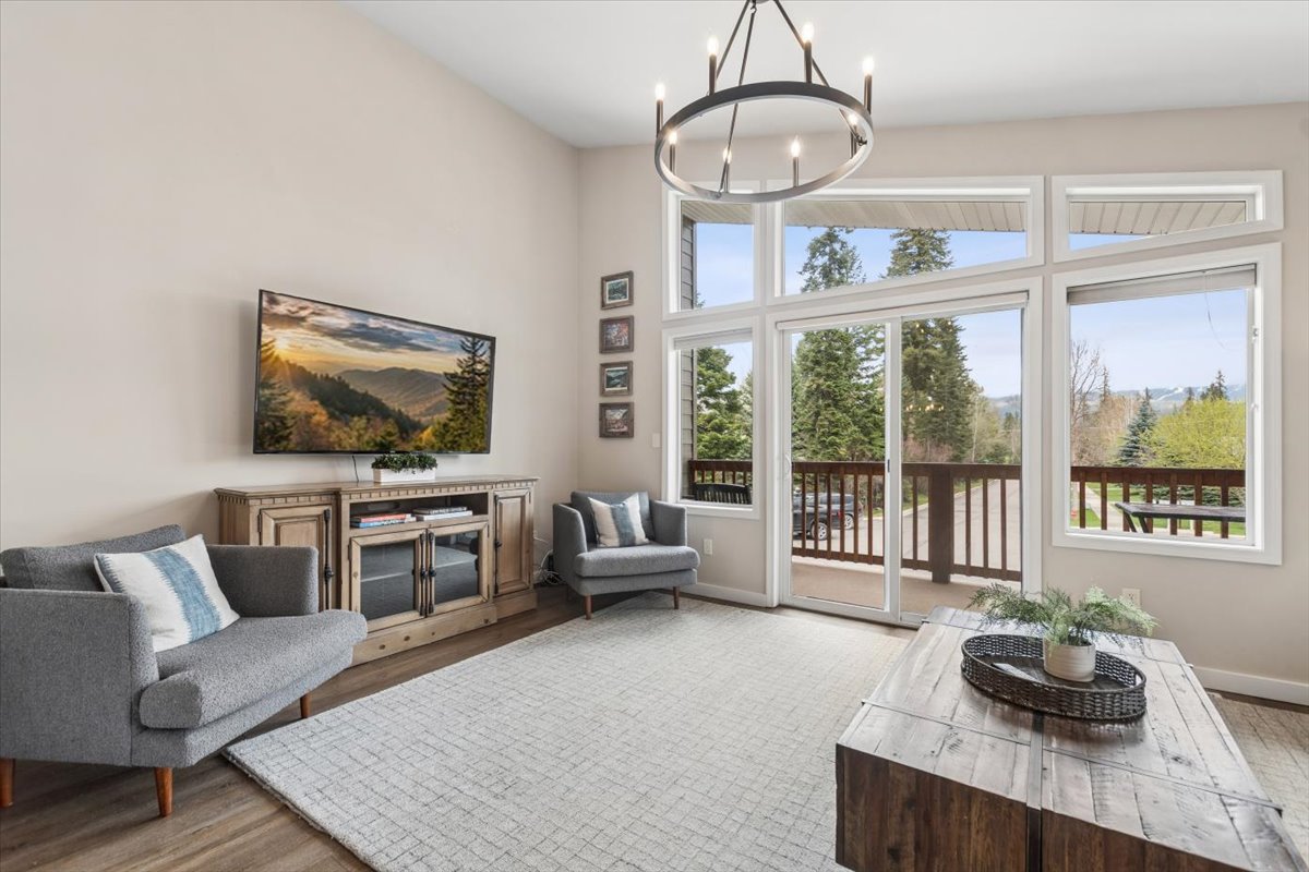 227 Fox Hollow Lane B14