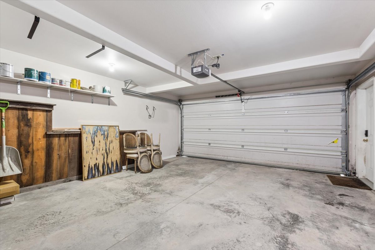 227 Fox Hollow Lane B14