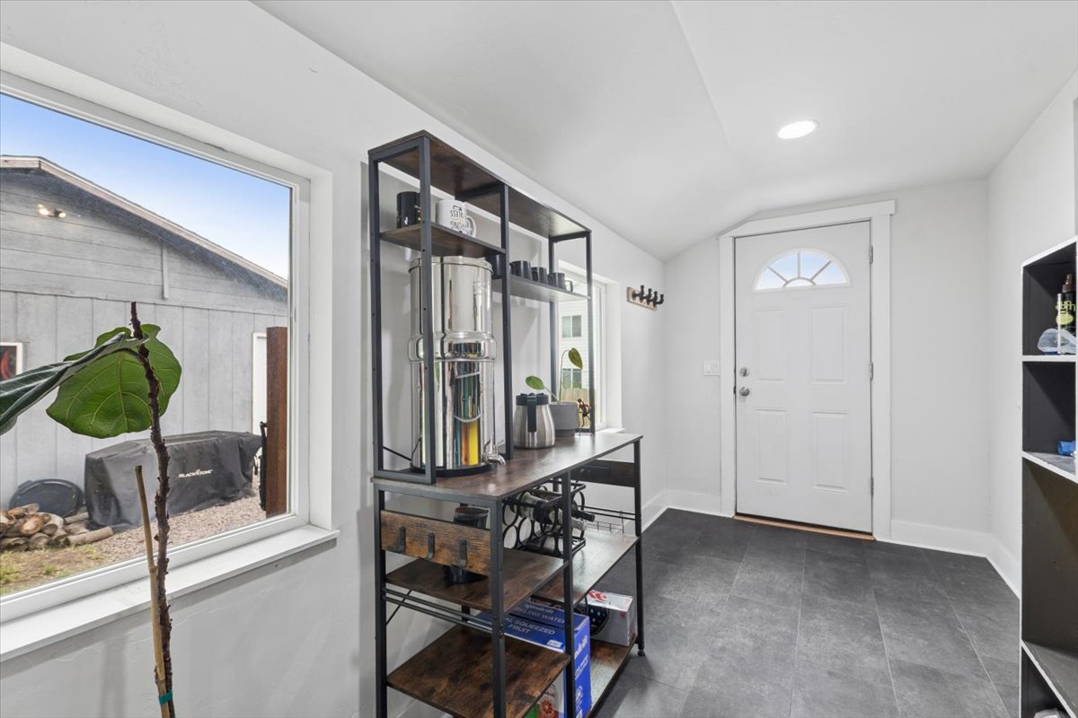 645 S Meridian Road