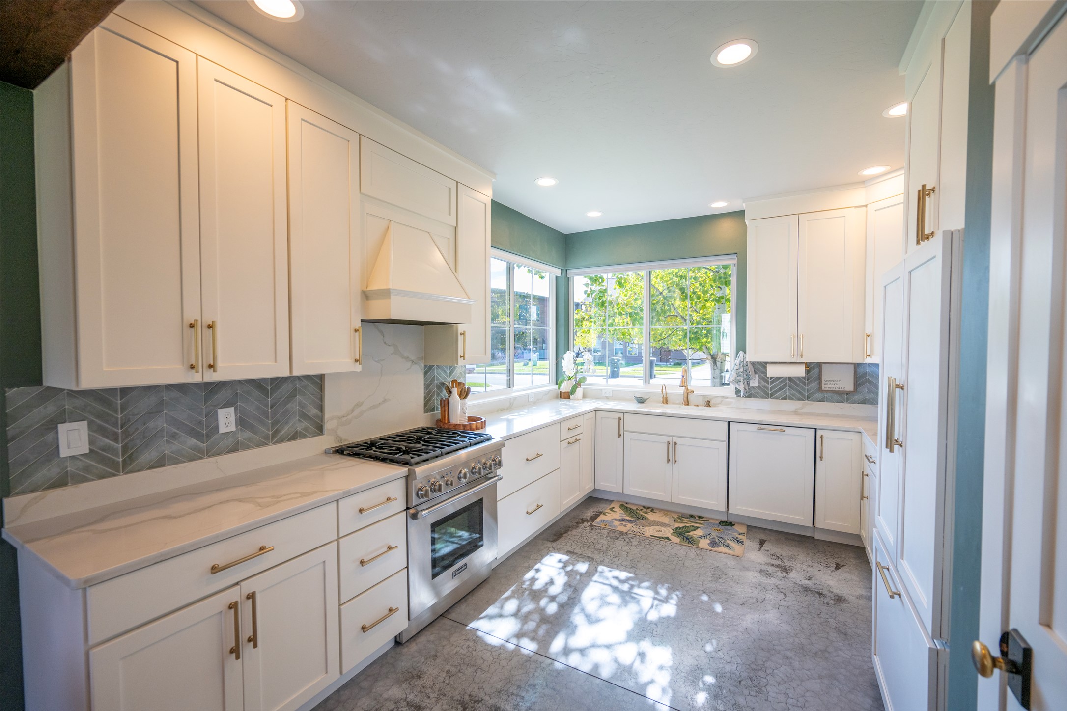 736 Cottonwood Court