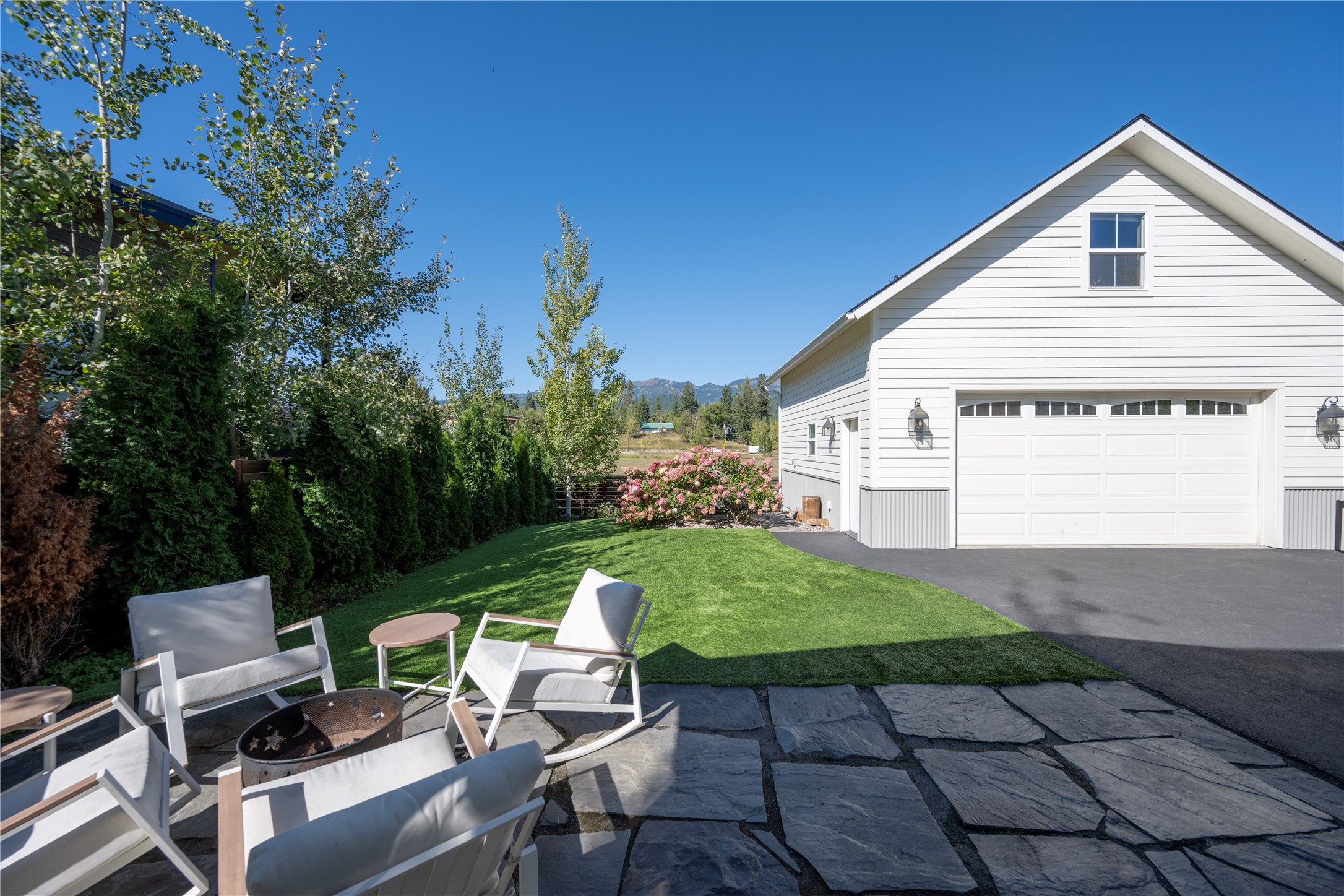 736 Cottonwood Court