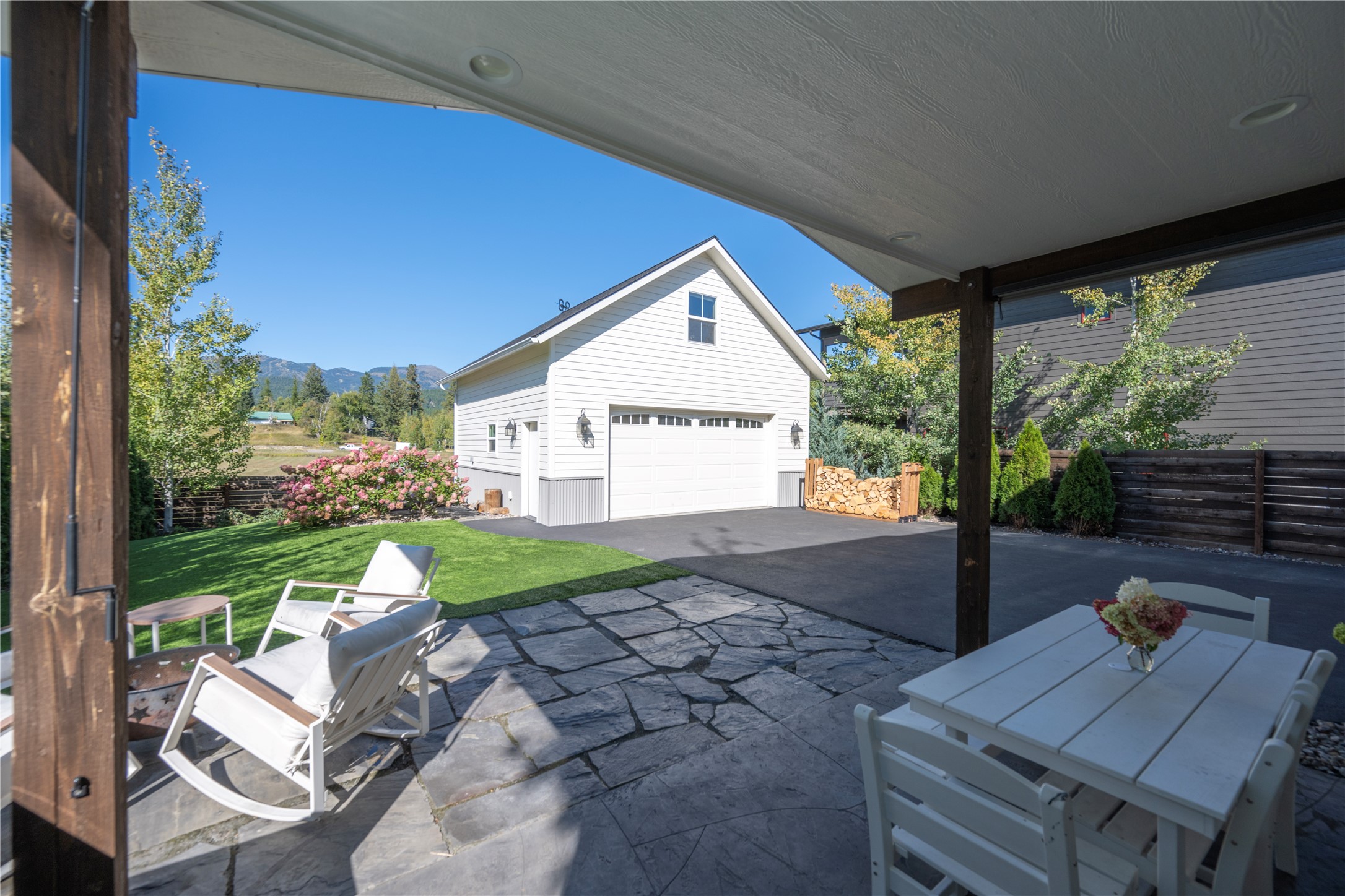 736 Cottonwood Court