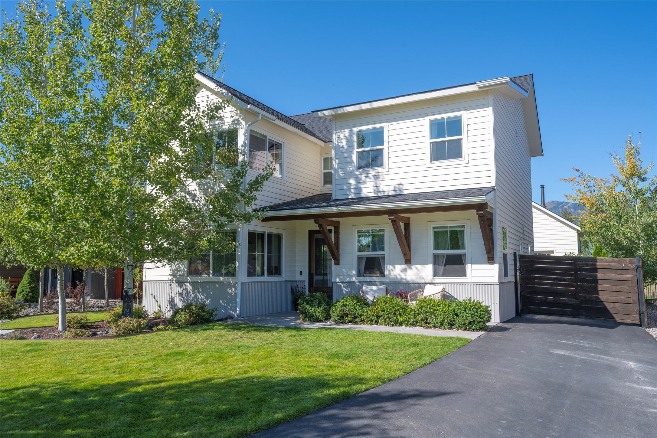 736 Cottonwood Court