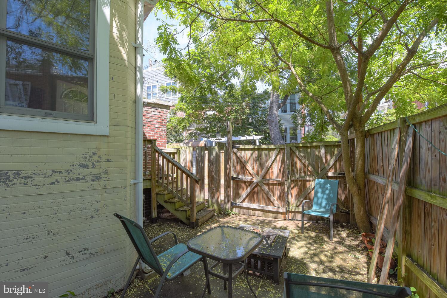 1352 Pennsylvania Ave SE