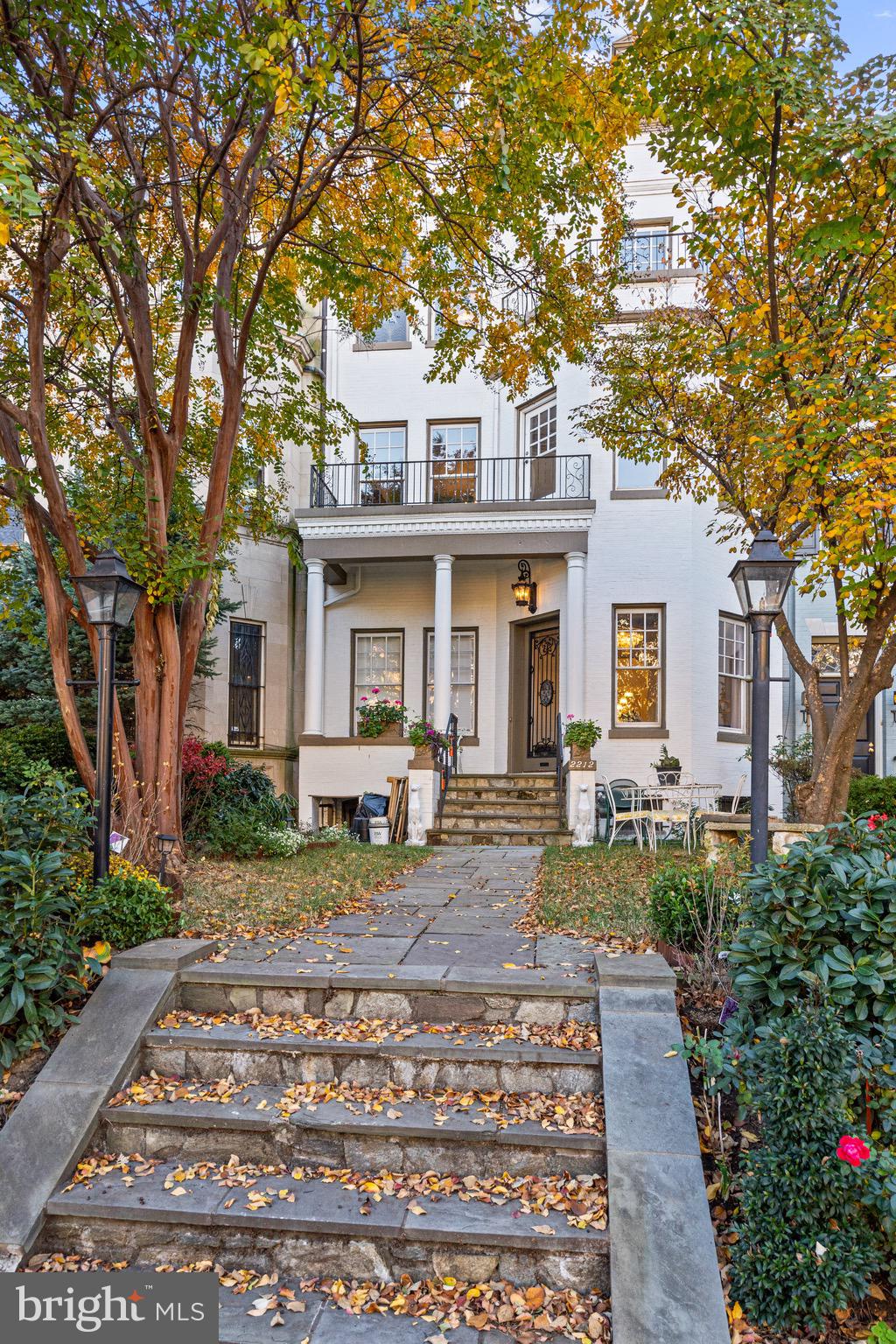 2212 MASSACHUSETTS AVE NW