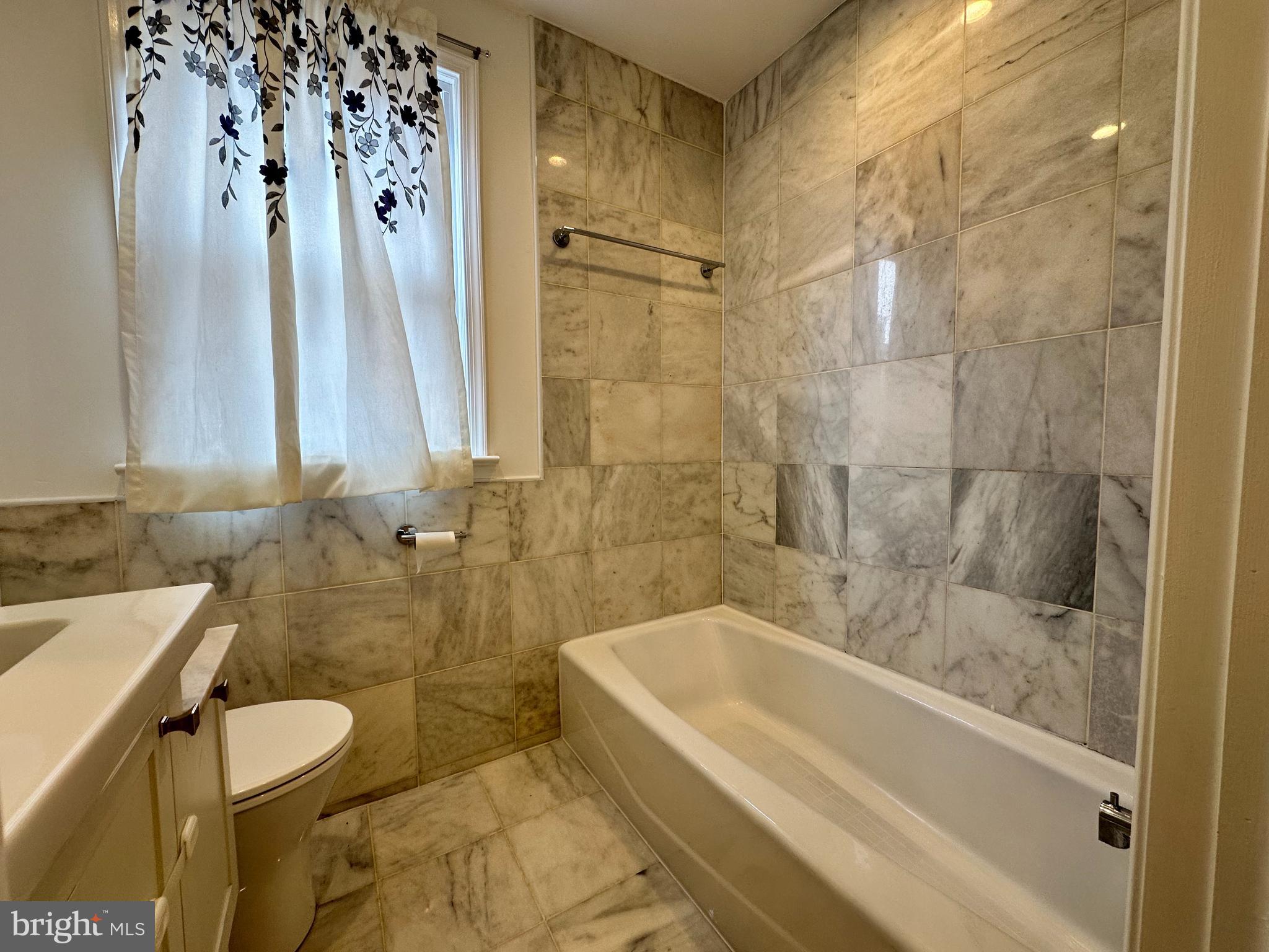 3357 Dubois Pl SE