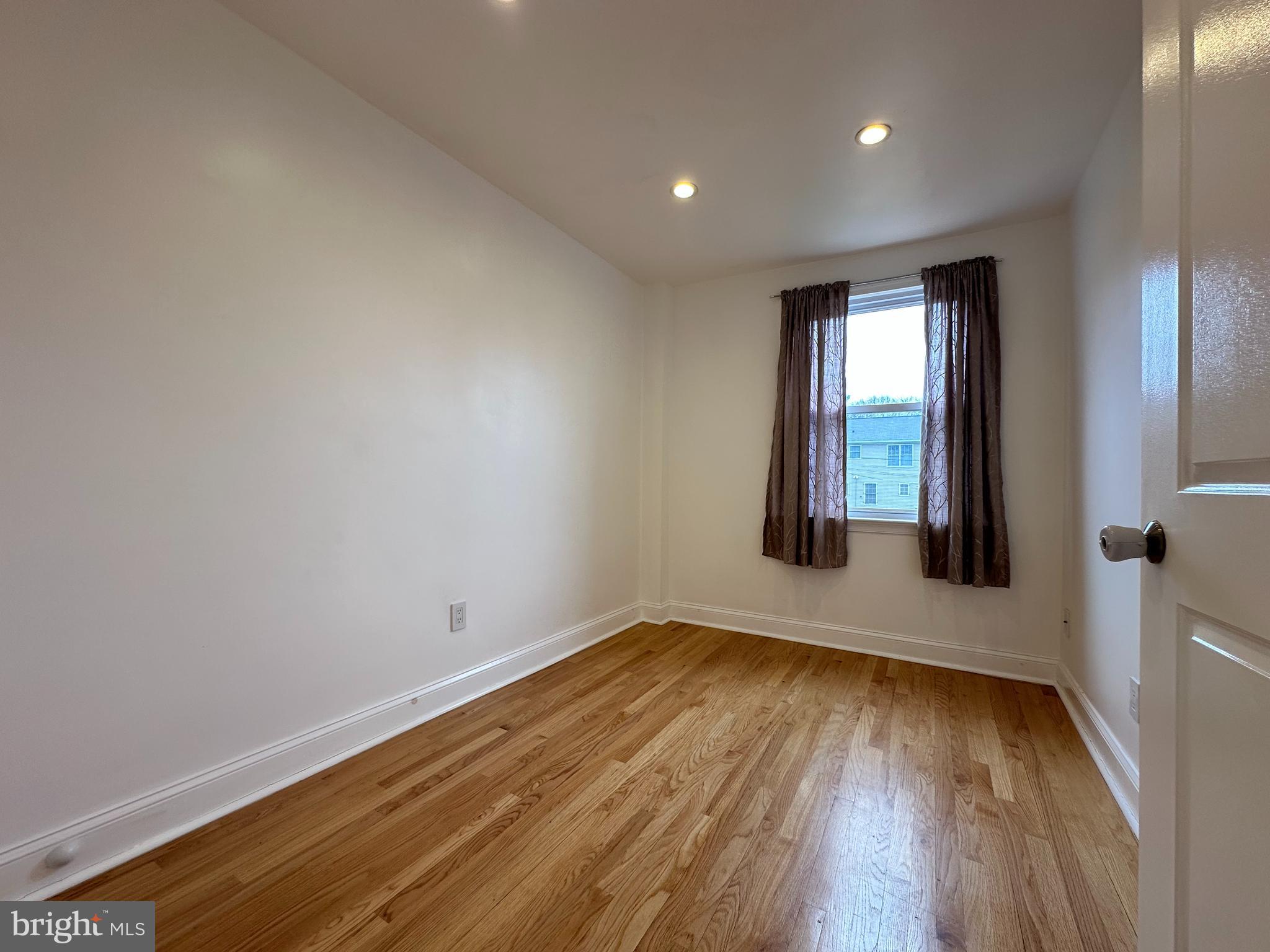 3357 Dubois Pl SE