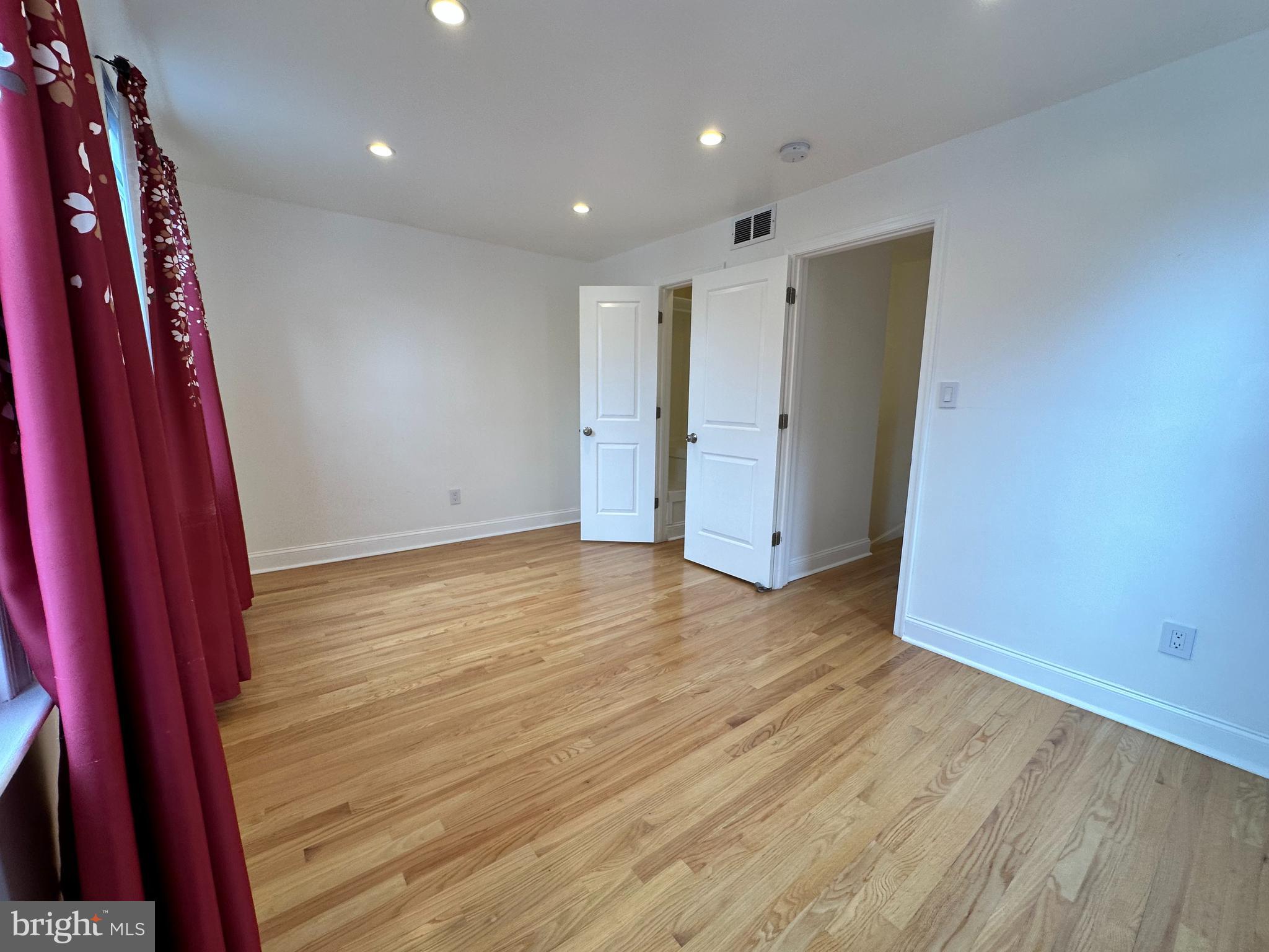 3357 Dubois Pl SE