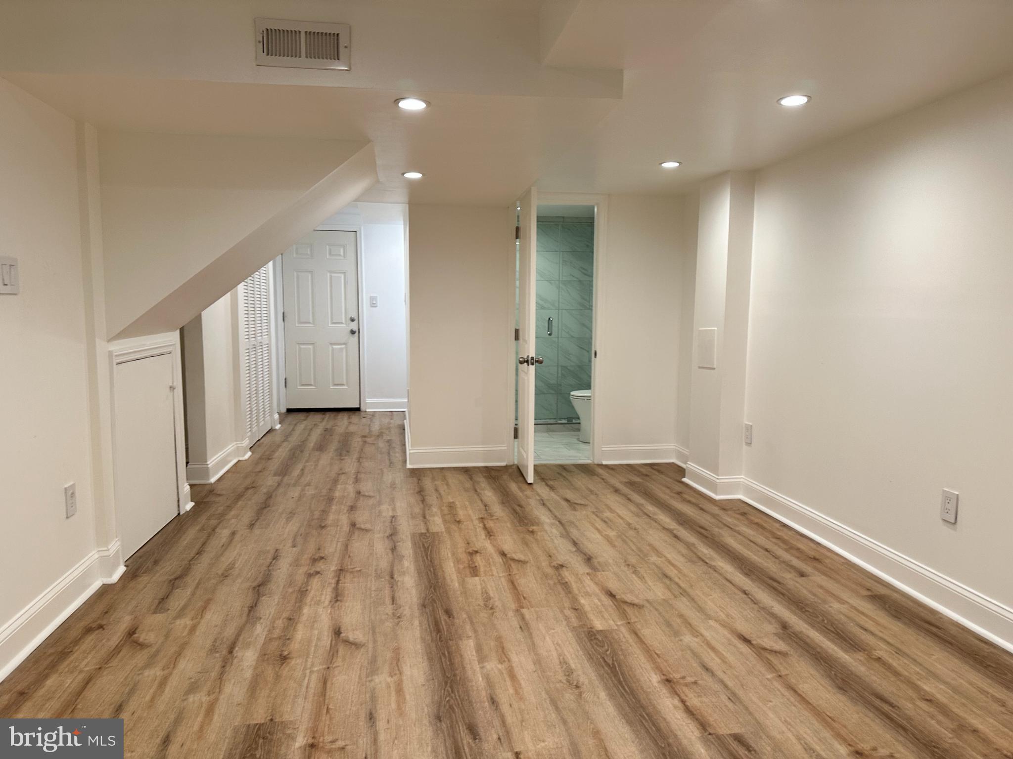 3357 Dubois Pl SE