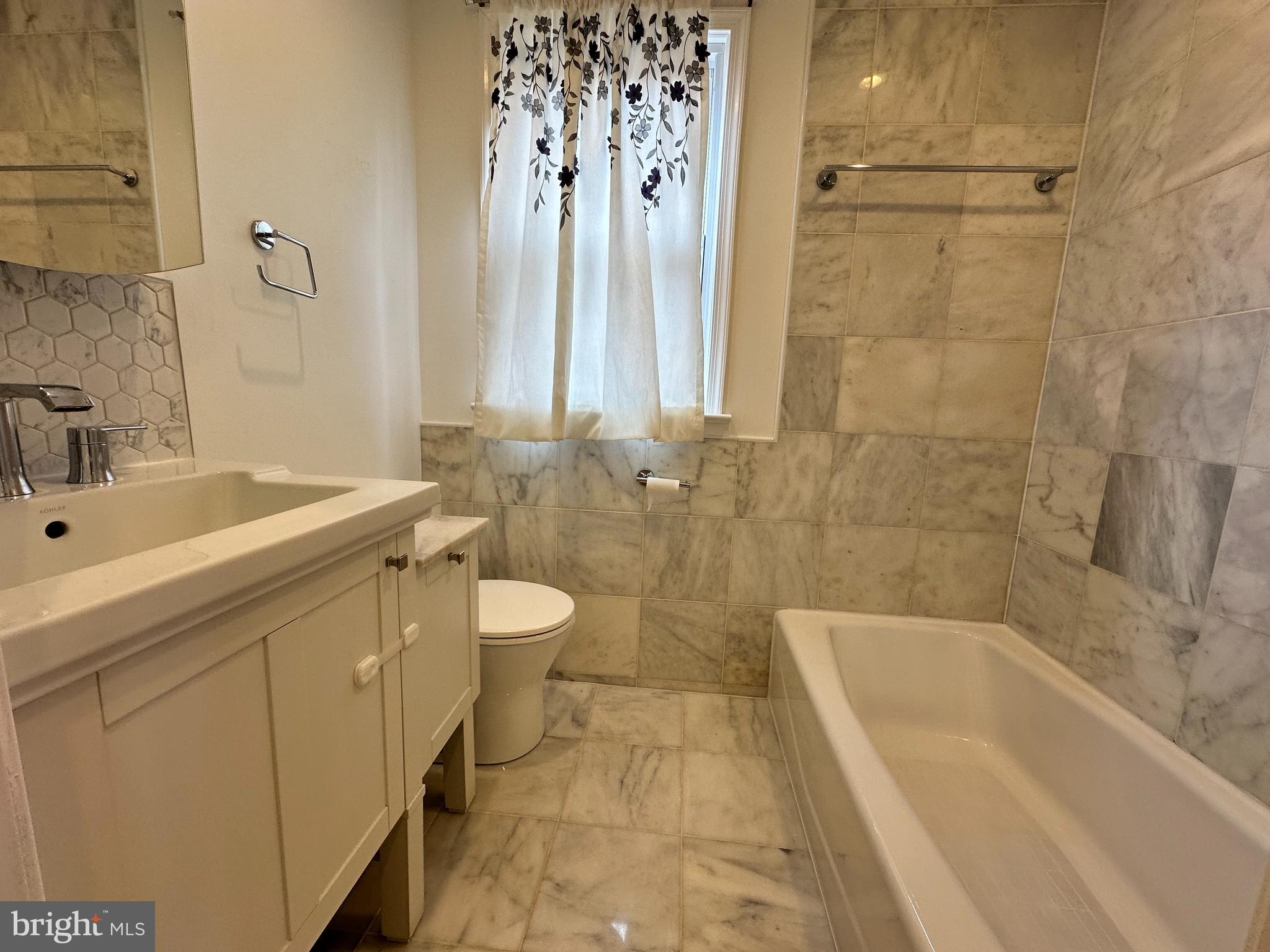 3357 Dubois Pl SE