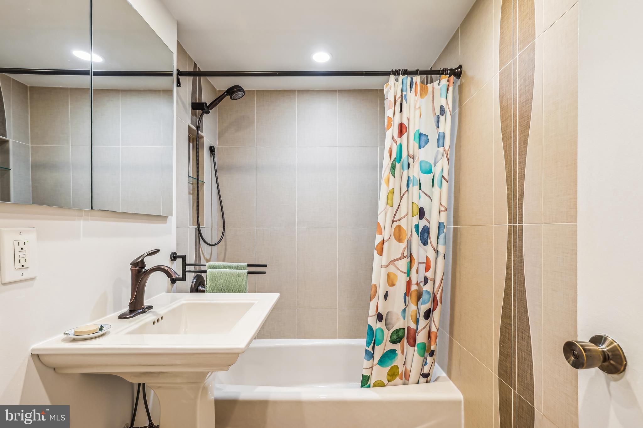 4000 Tunlaw Rd NW #925