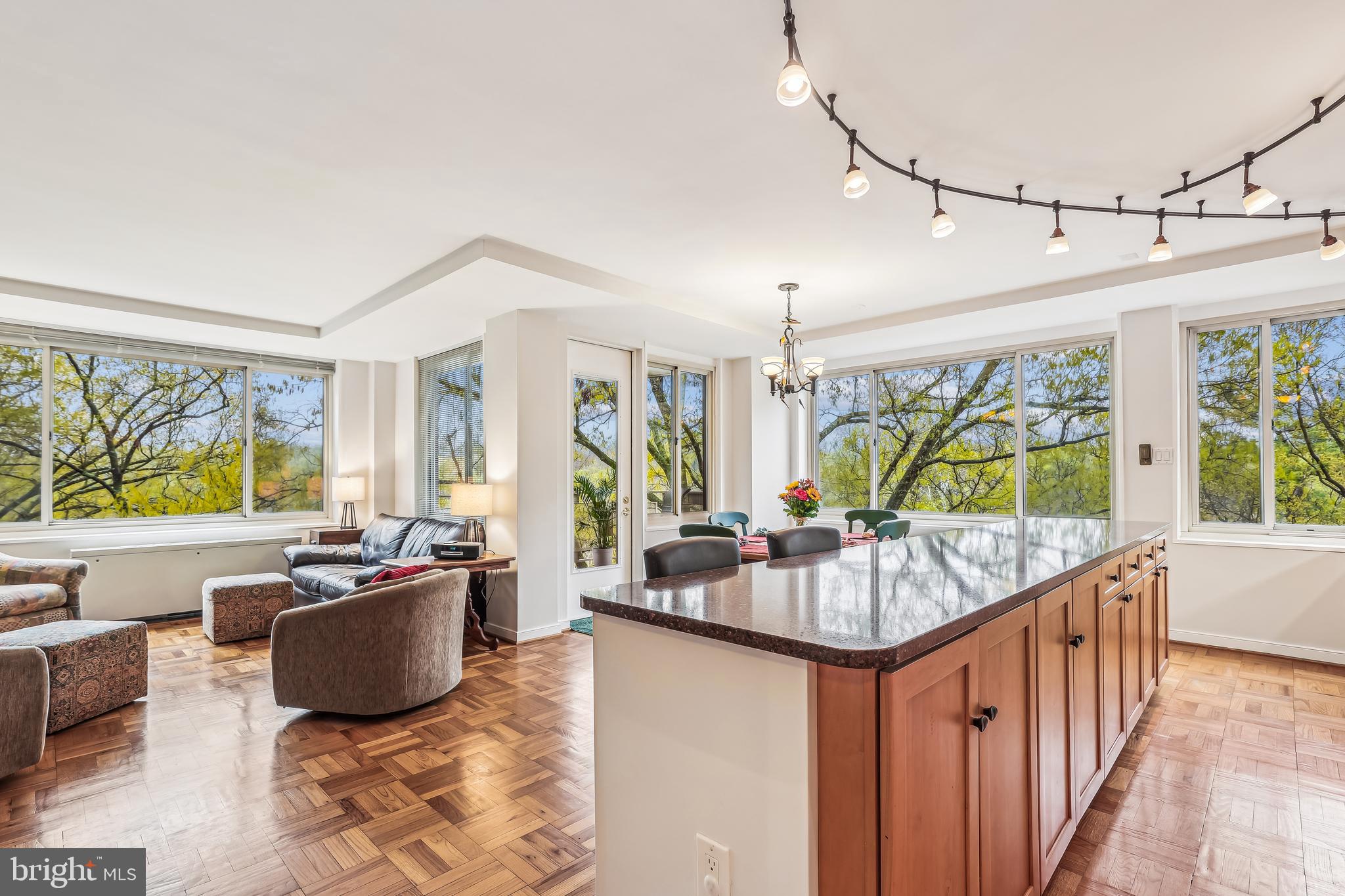 4000 Tunlaw Rd NW #925