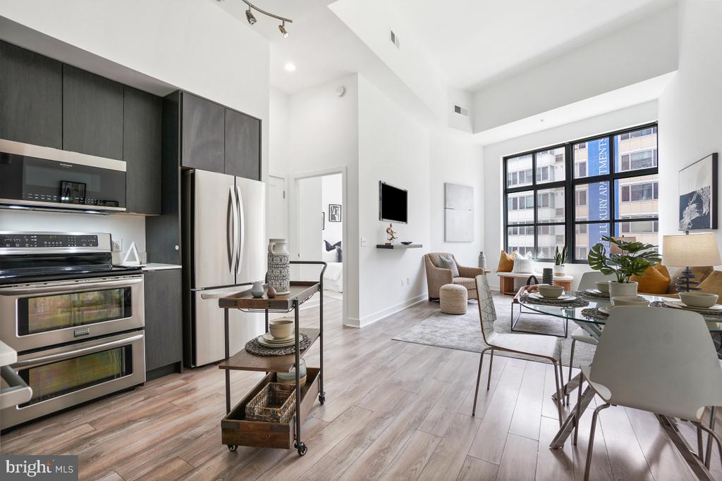 460 New York Ave NW #306