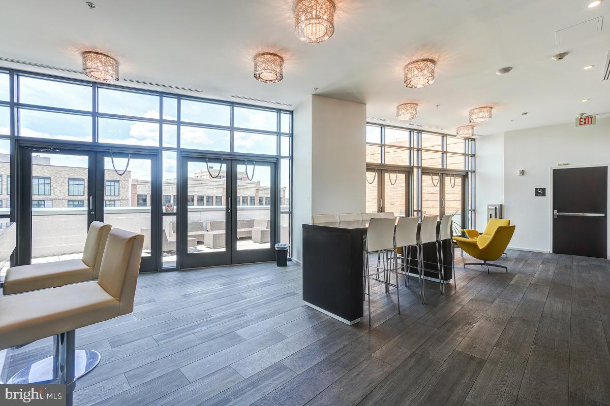 460 New York Ave NW #306