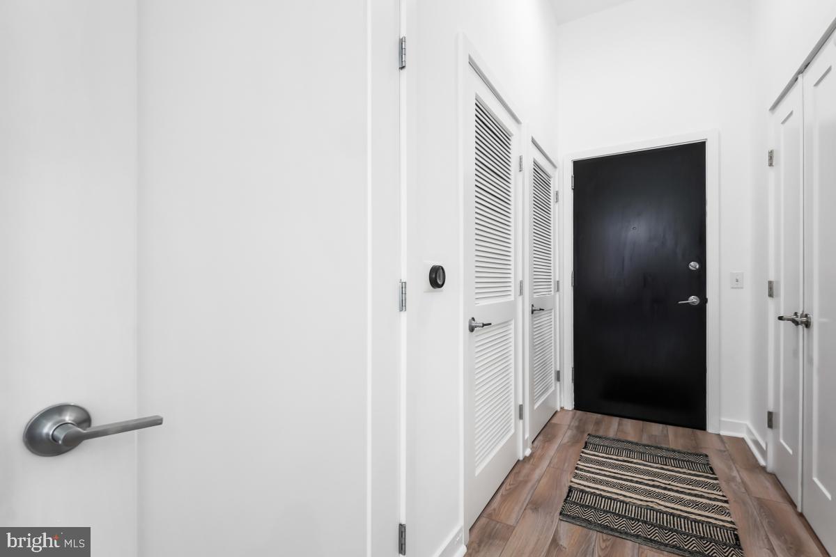 460 New York Ave NW #306