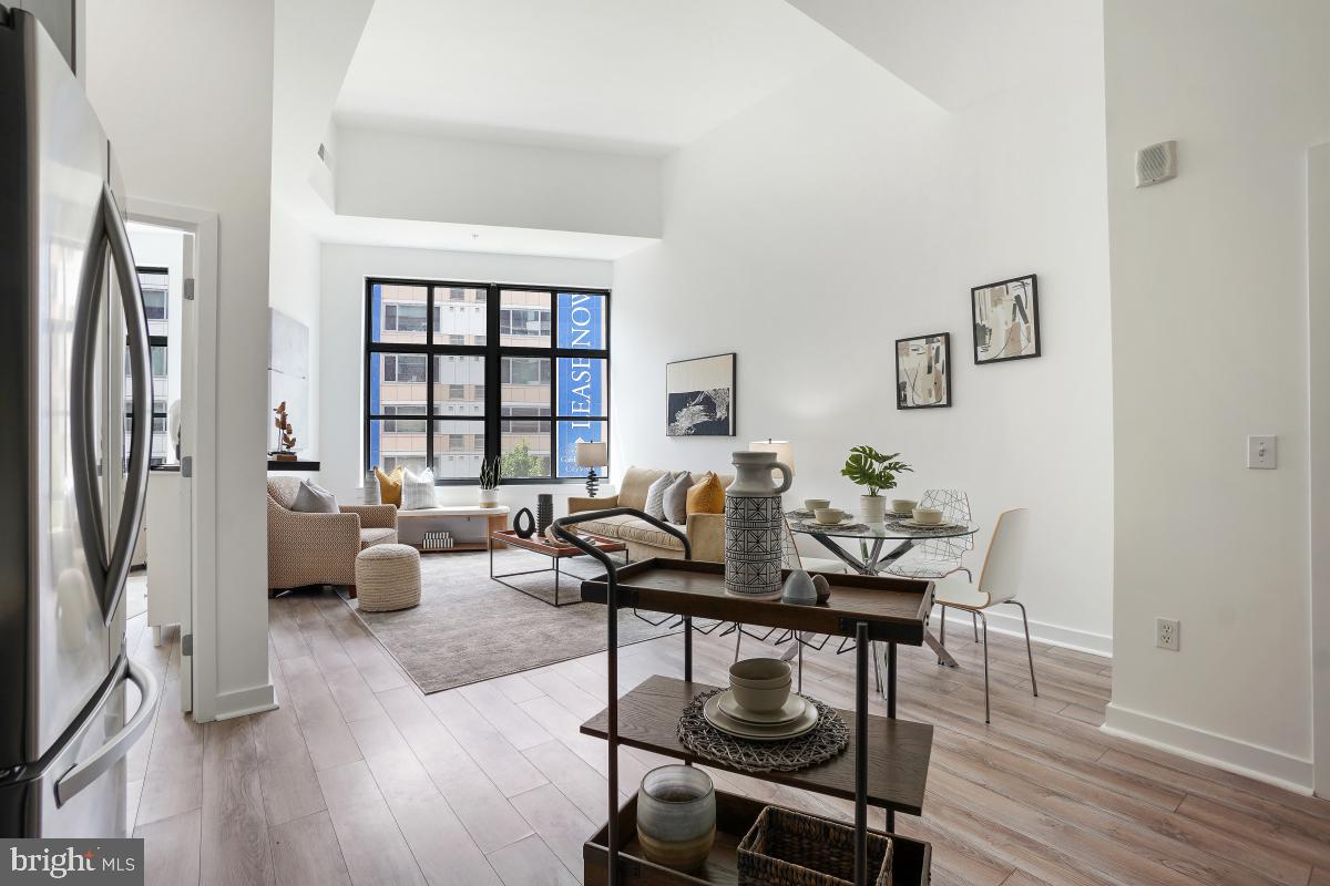 460 New York Ave NW #306
