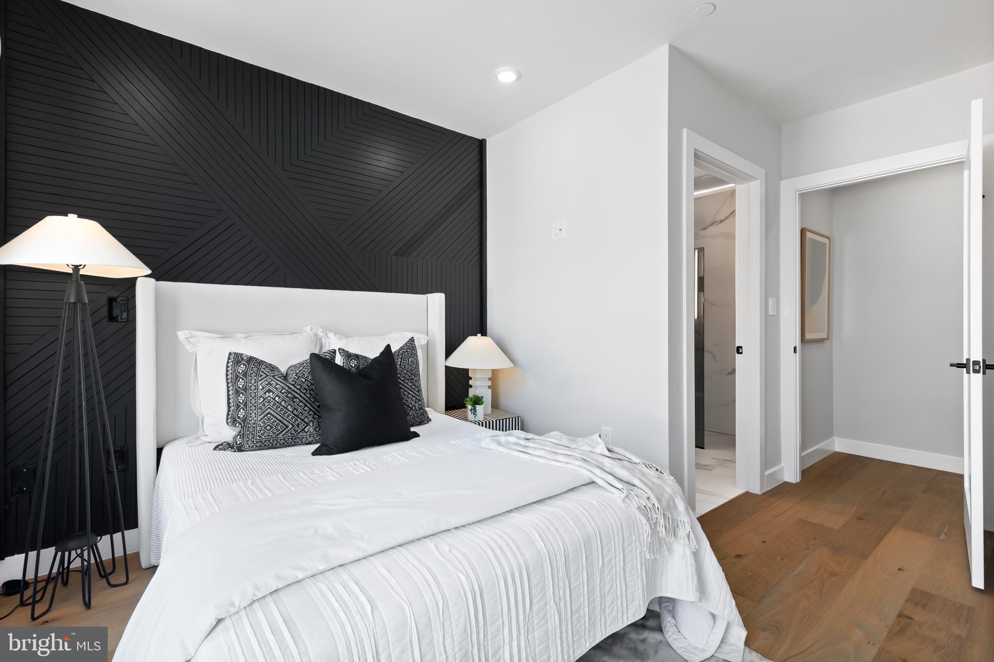 1208 M St NW #62