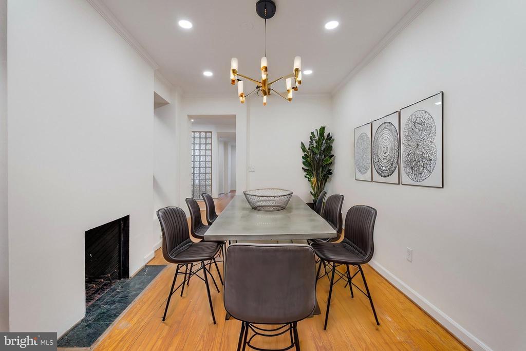1230 Euclid St NW