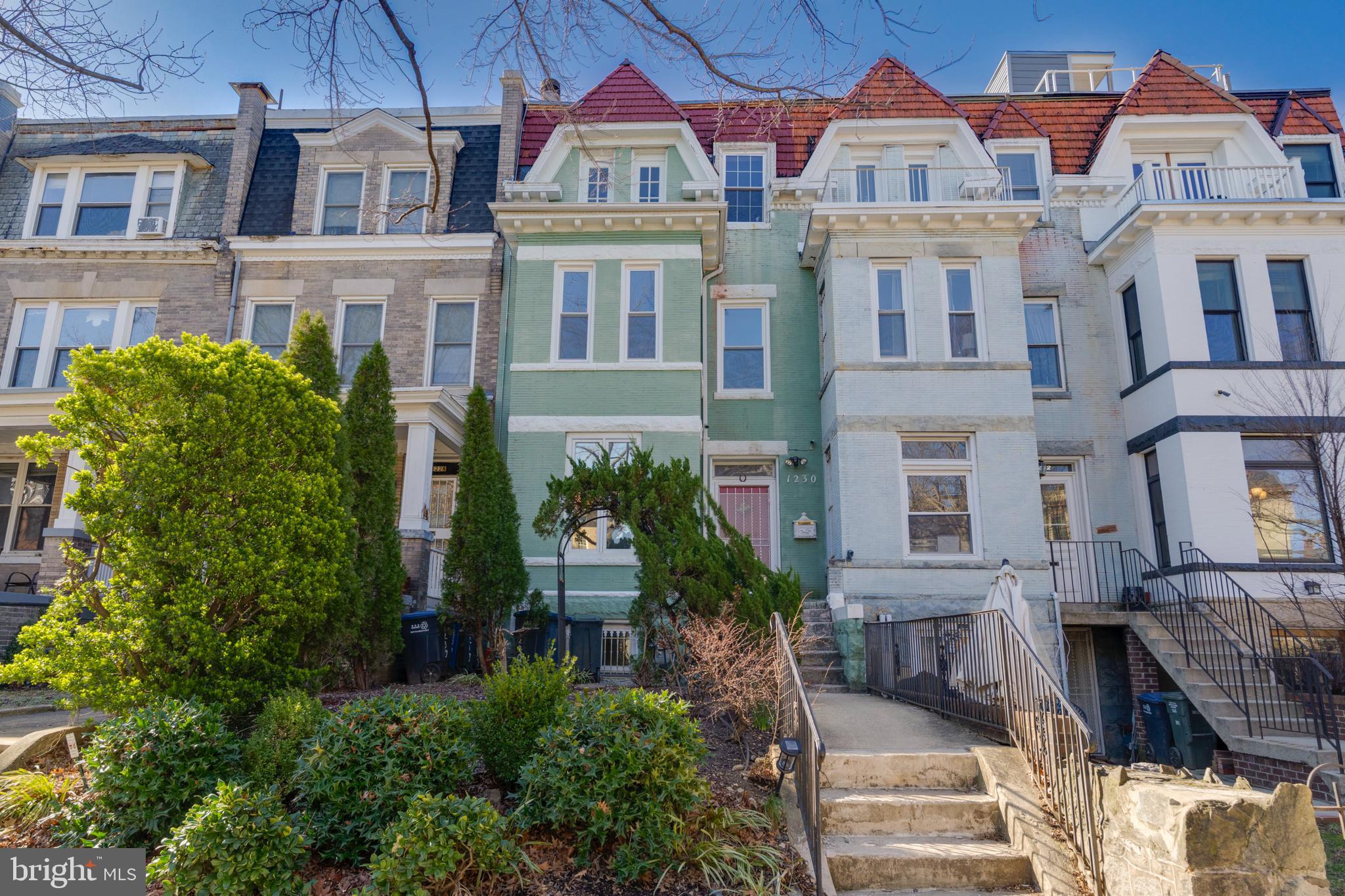 1230 Euclid St NW