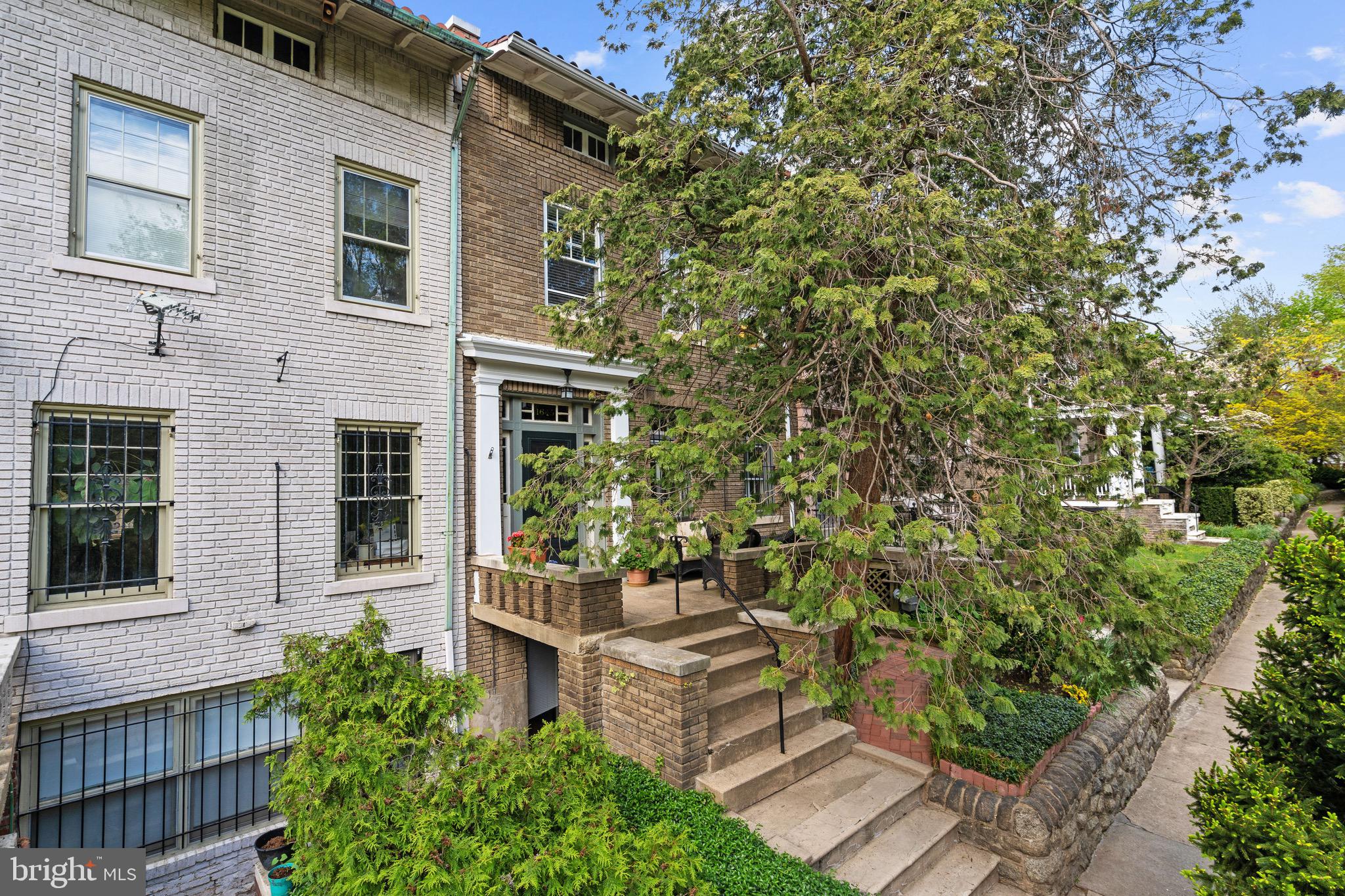 1645 HARVARD ST NW