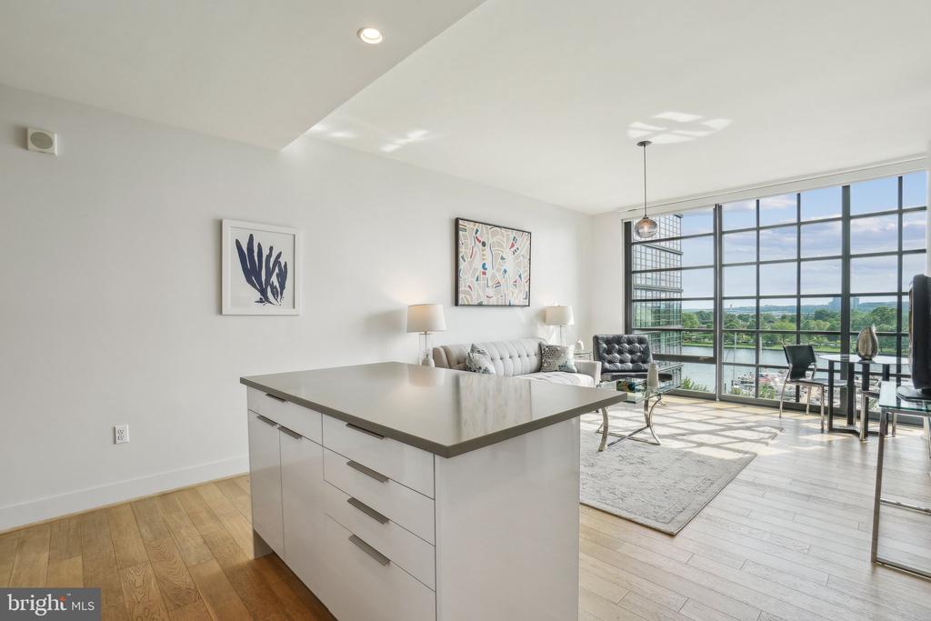 45 SUTTON SQUARE SW 602