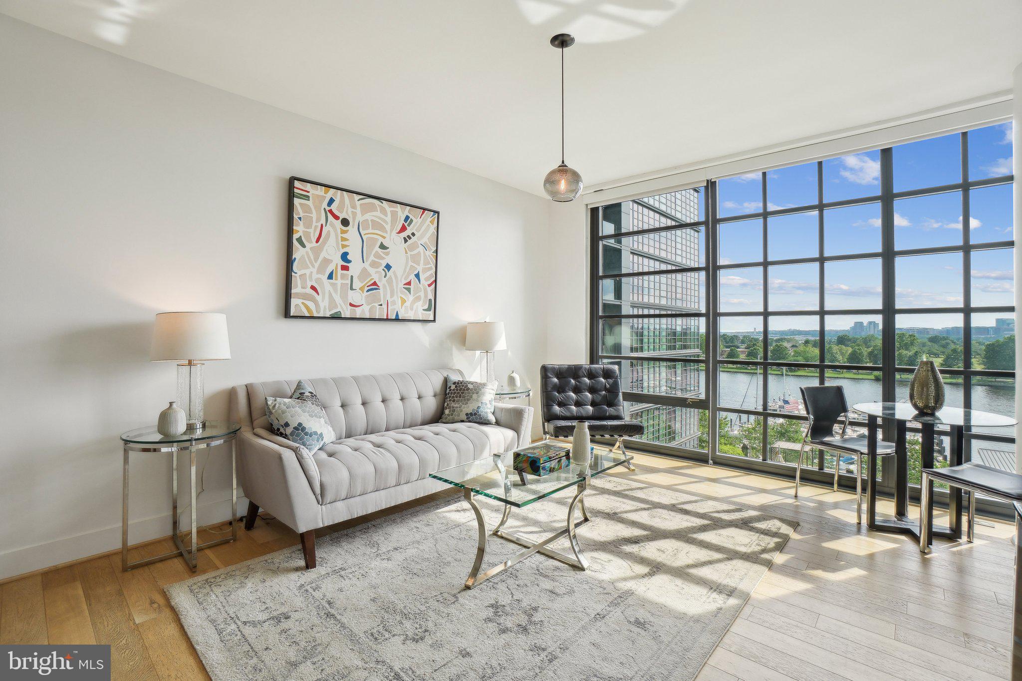 45 SUTTON SQUARE SW 602