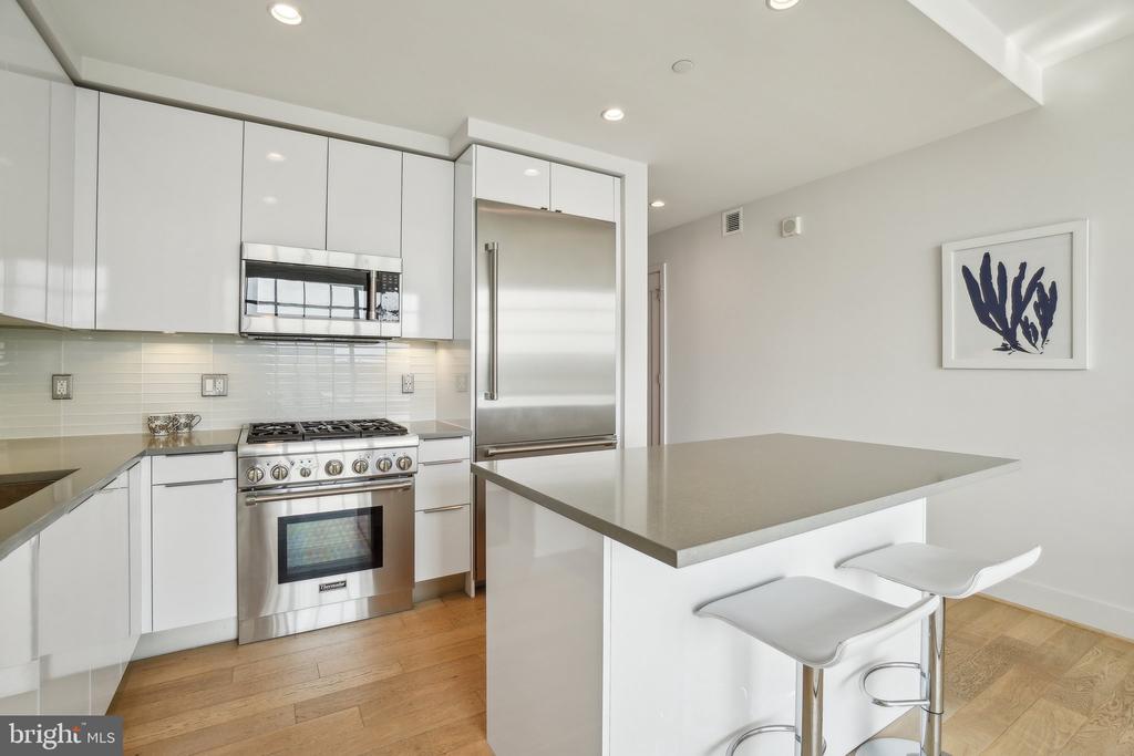 45 SUTTON SQUARE SW 602