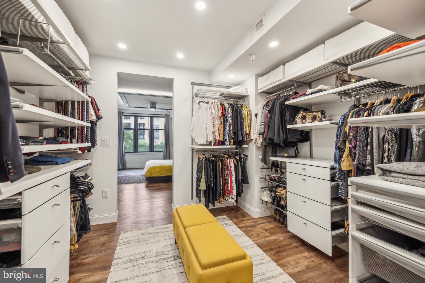 400 Massachusetts Ave NW #207