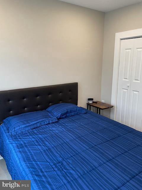 906 I STREET SE 2