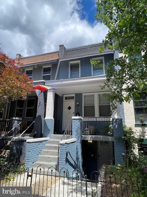 906 I STREET SE 2