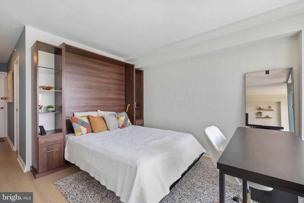 1101 3RD STREET SW 705